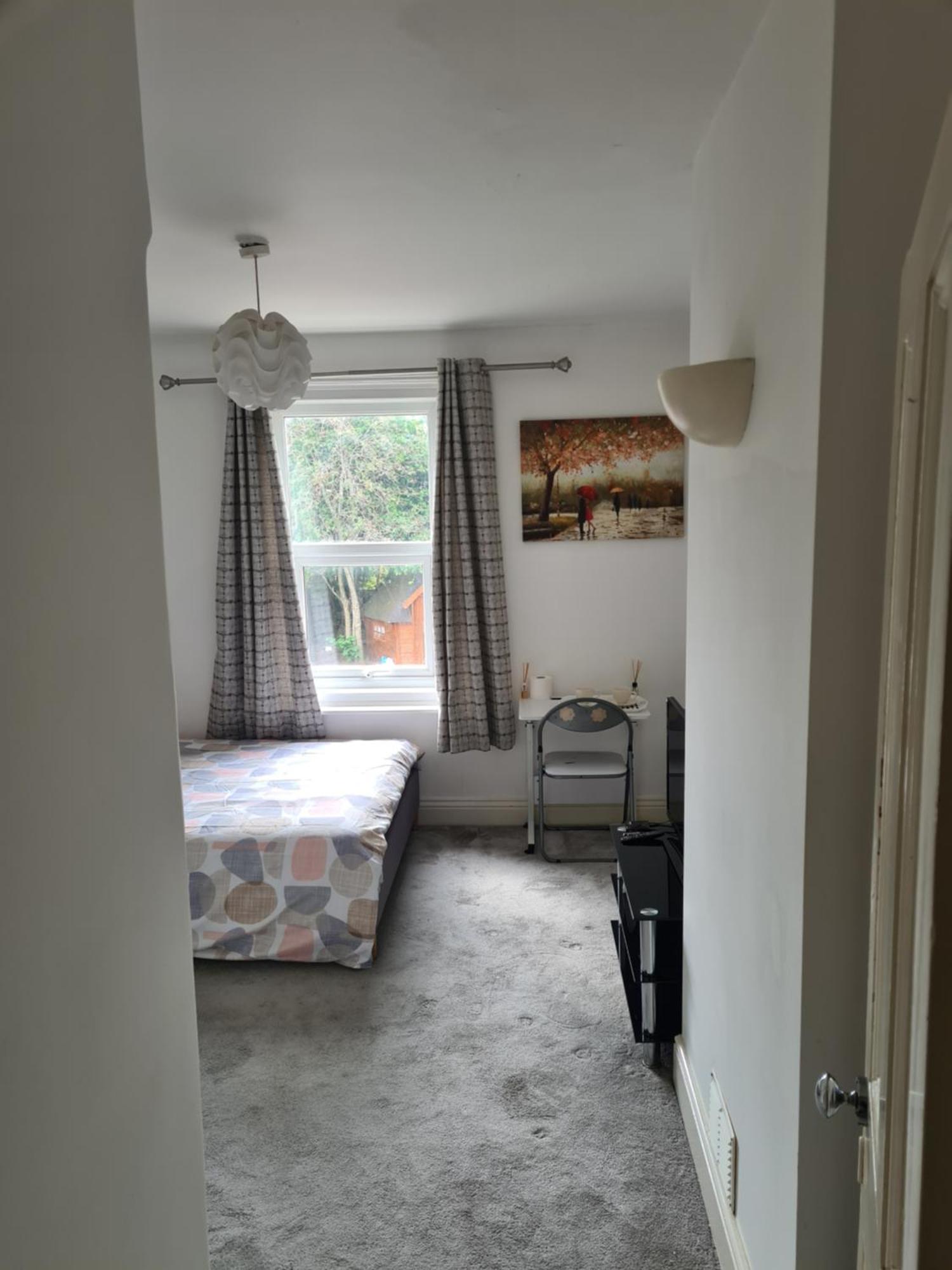 A Private & Beautiful Bedroom With Shared Bathroom In The Heart Of Bournemouth Exterior foto