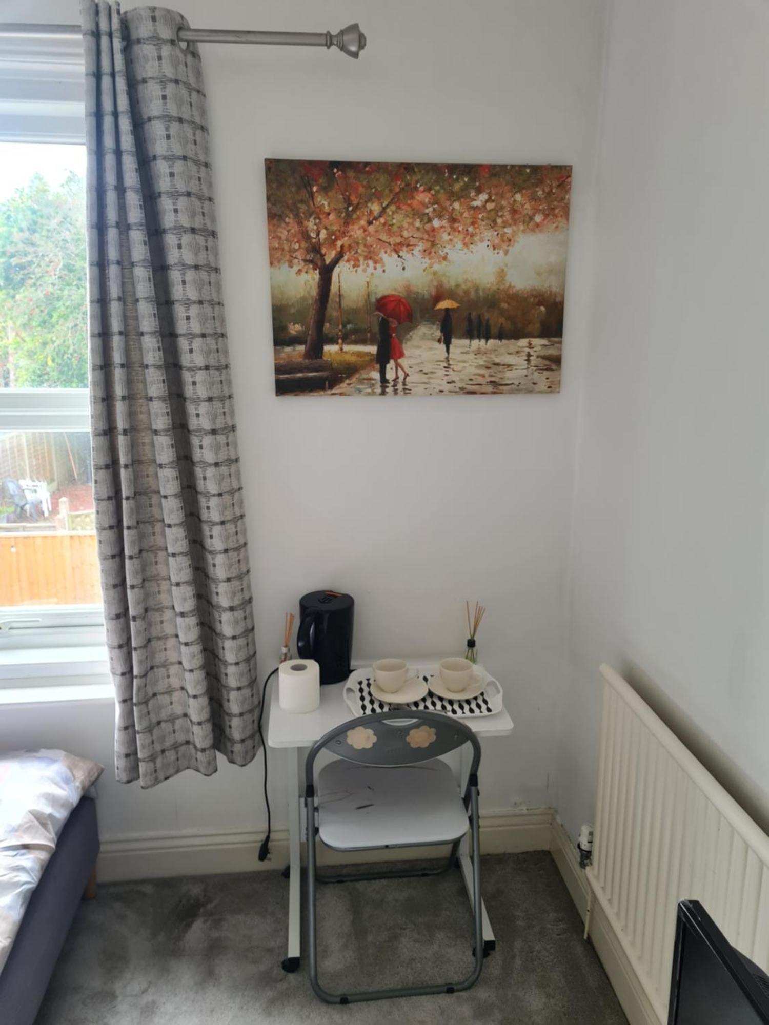 A Private & Beautiful Bedroom With Shared Bathroom In The Heart Of Bournemouth Exterior foto